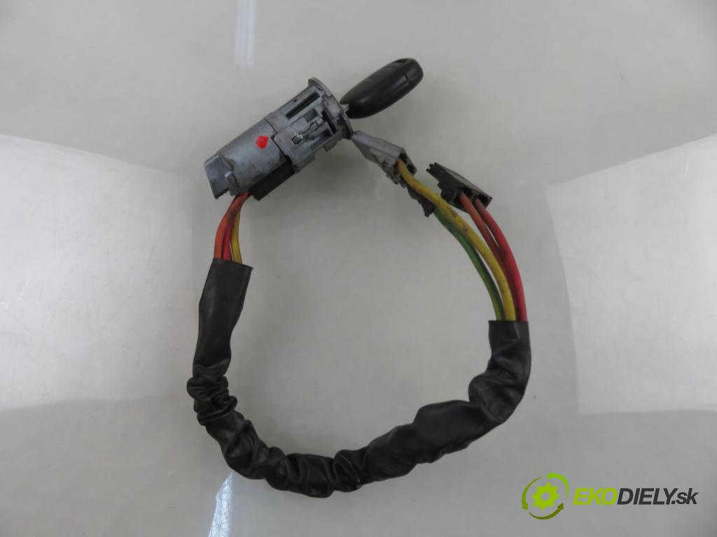 RENAULT MASTER II Skrzynia (FD) FURGON 1999 84,00 2.8 dTI - S9W 702 2799,00 spinačka  (Spínacia skrinka)