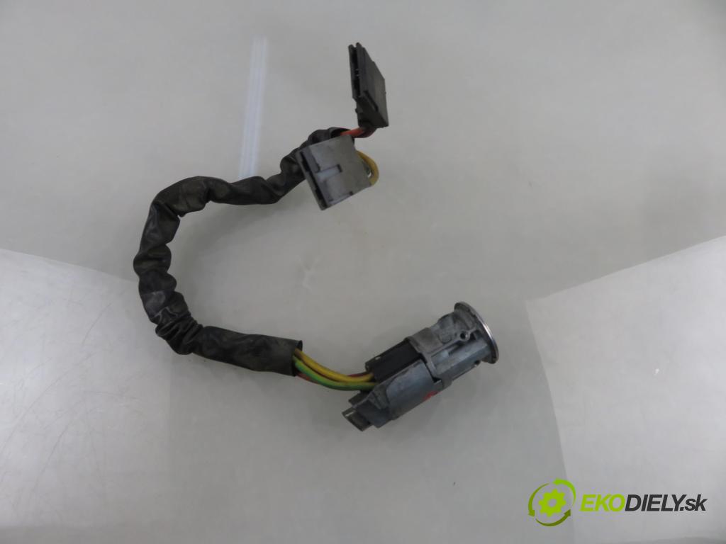 RENAULT MASTER II Skrzynia (FD) FURGON 1999 84,00 2.8 dTI - S9W 702 2799,00 spinačka  (Spínacia skrinka)