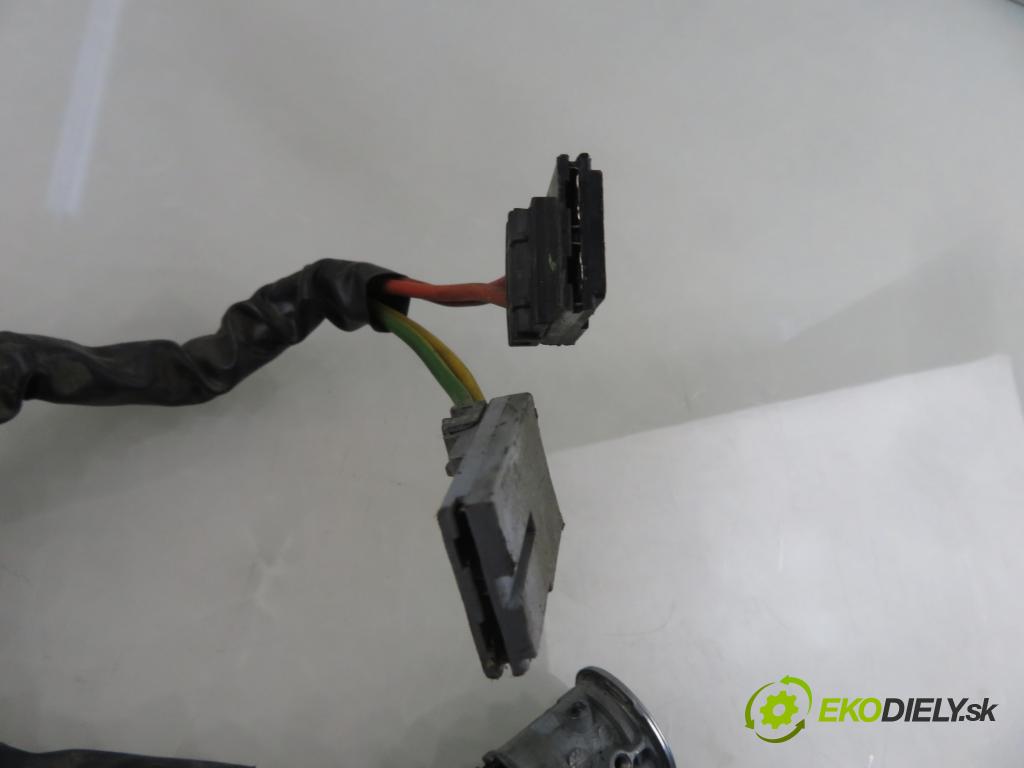 RENAULT MASTER II Skrzynia (FD) FURGON 1999 84,00 2.8 dTI - S9W 702 2799,00 spinačka  (Spínacia skrinka)