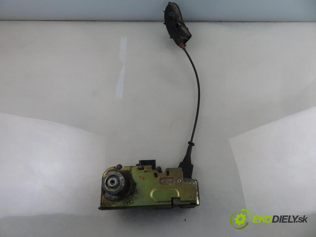 FORD TRANSIT Furgon (FA_ _) BUS 2005 63,00 2.0 DI 86 - F3FA 1998,00 zámok YC1AV21813BL