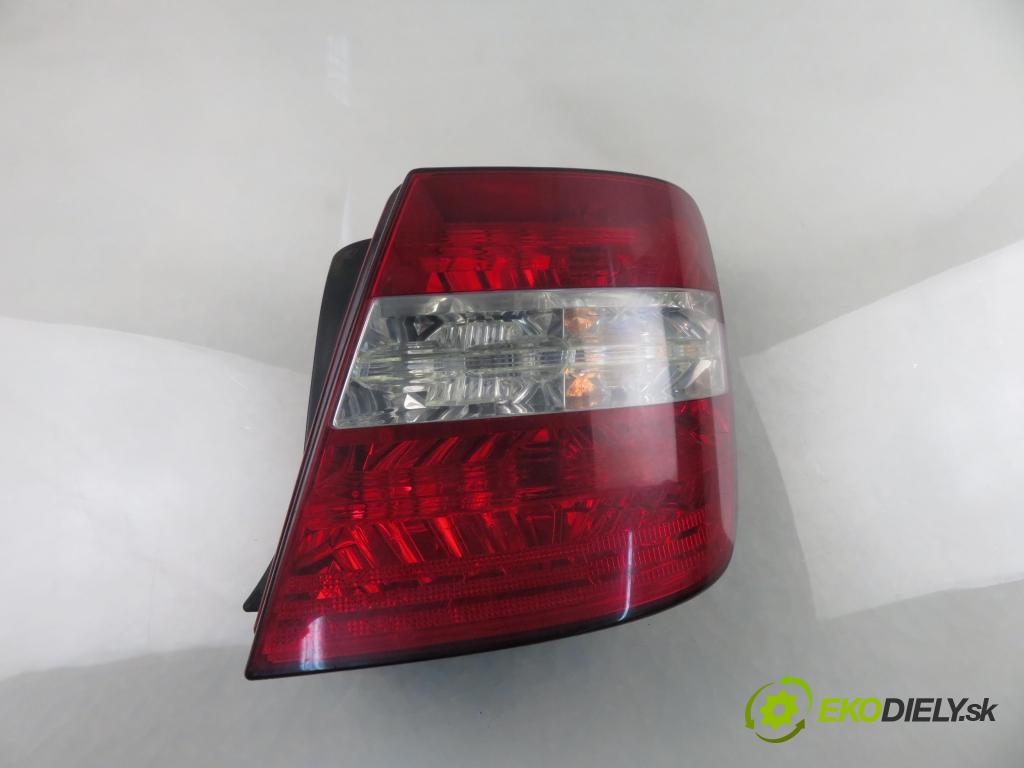 FIAT STILO (192_) HB 2002 59,00 1.2 16V 80 - 188 A5.000 1242,00 Svetlo pravé zadné 46758985 ; 46758985DX