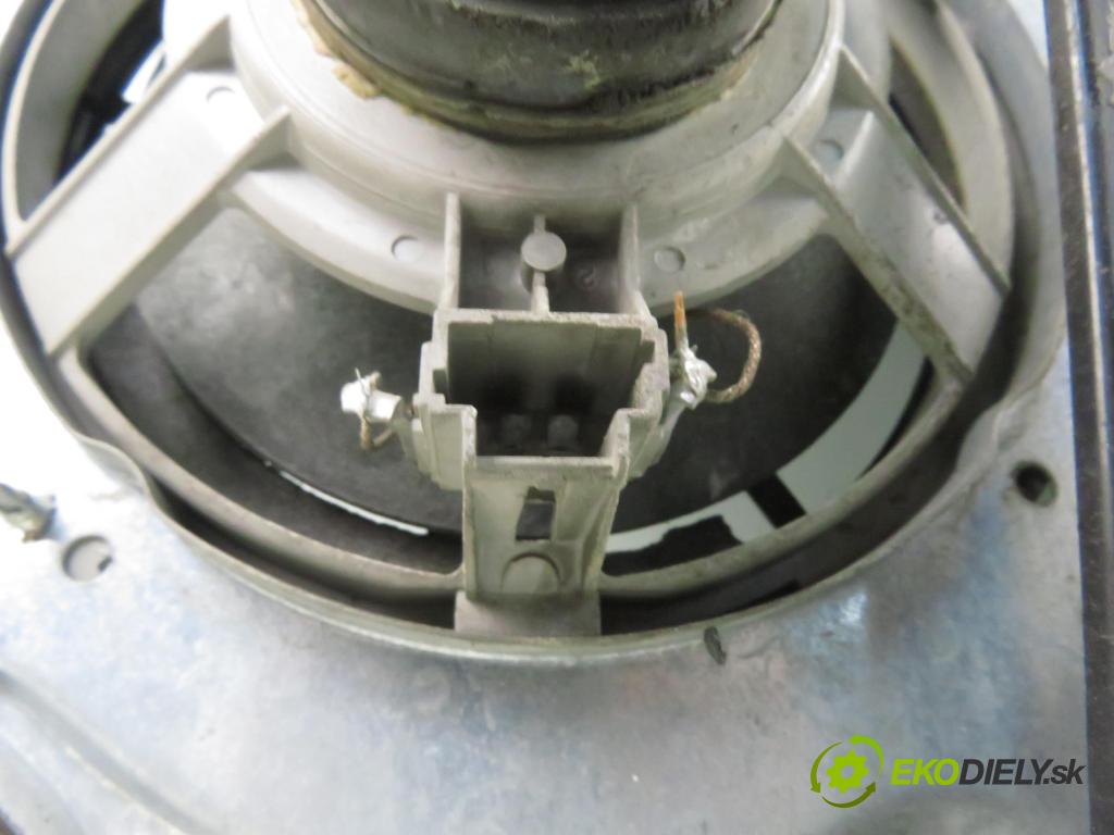 VW POLO (9N_) HB 2002 47,00 1.2 12V 64 - AZQ 1198,00 mechanismus oken 6Q4837755 ; 6Q2959802A