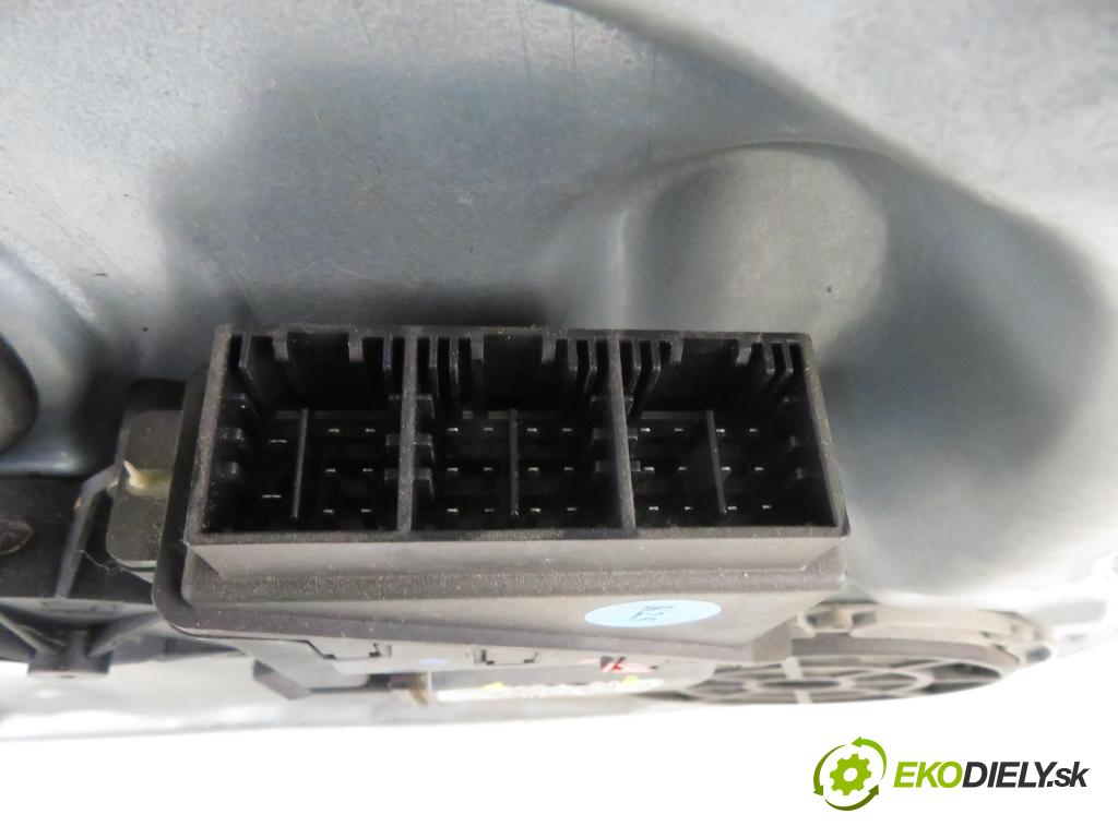 VW POLO (9N_) HB 2002 47,00 1.2 12V 64 - AZQ 1198,00 mechanismus oken 6Q4837755 ; 6Q2959802A