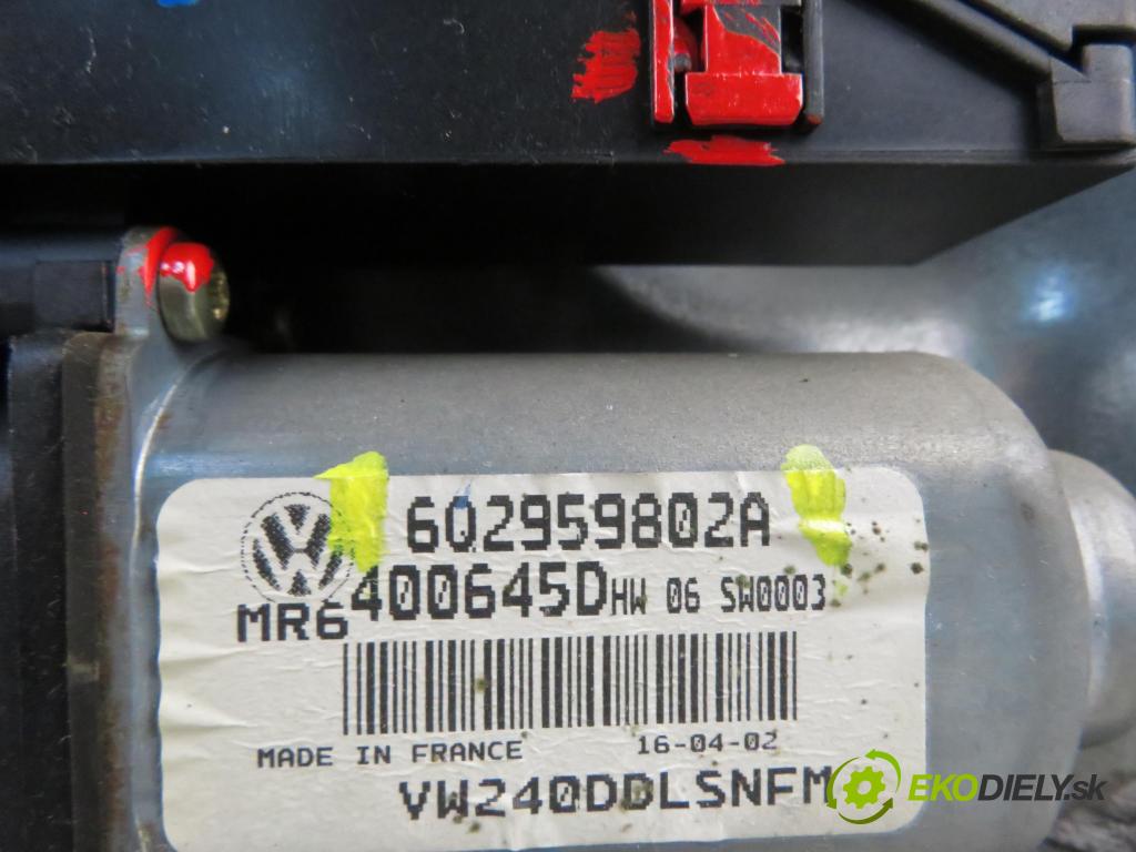 VW POLO (9N_) HB 2002 47,00 1.2 12V 64 - AZQ 1198,00 mechanismus oken 6Q4837755 ; 6Q2959802A