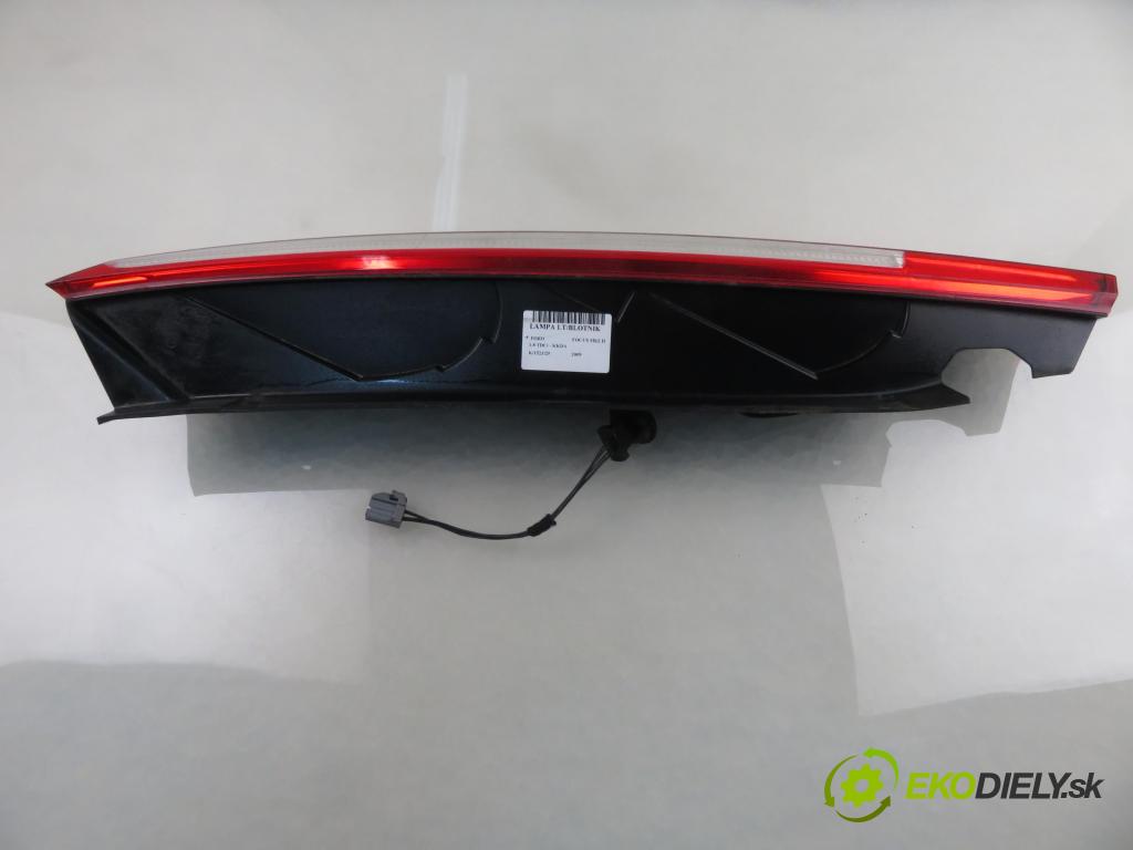FORD FOCUS II (DA_, HCP) HB 2009 85,00 1.8 TDCi 115 - KKDA 1753,00 Svetlo ľavé zadné 8M5113405A