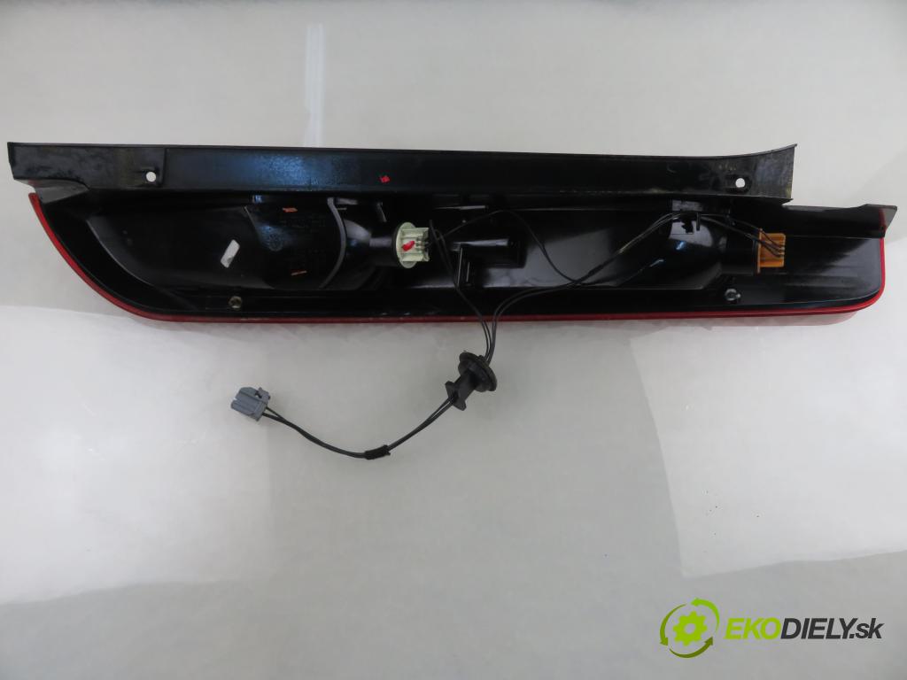FORD FOCUS II (DA_, HCP) HB 2009 85,00 1.8 TDCi 115 - KKDA 1753,00 Svetlo ľavé zadné 8M5113405A