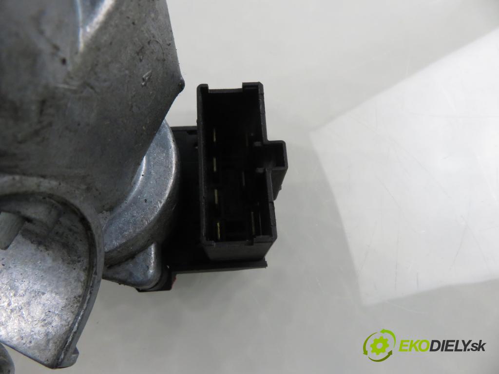 LAND ROVER FREELANDER (L314) SUV 2000 88,00 1.8 i 16V 4x4 - 18 K4F 1796,00 spinačka YXB100350 ; C00391 (Spínacia skrinka)