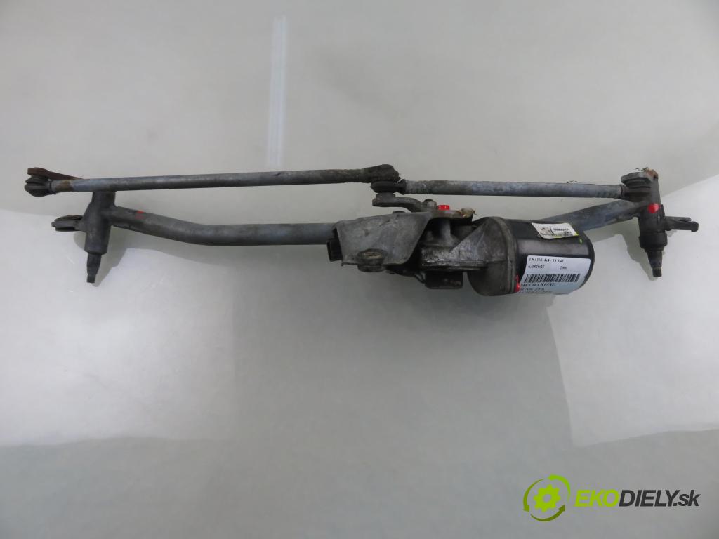 LAND ROVER FREELANDER (L314) SUV 2000 88,00 1.8 i 16V 4x4 - 18 K4F 1796,00 Motorček stieračov 22147906