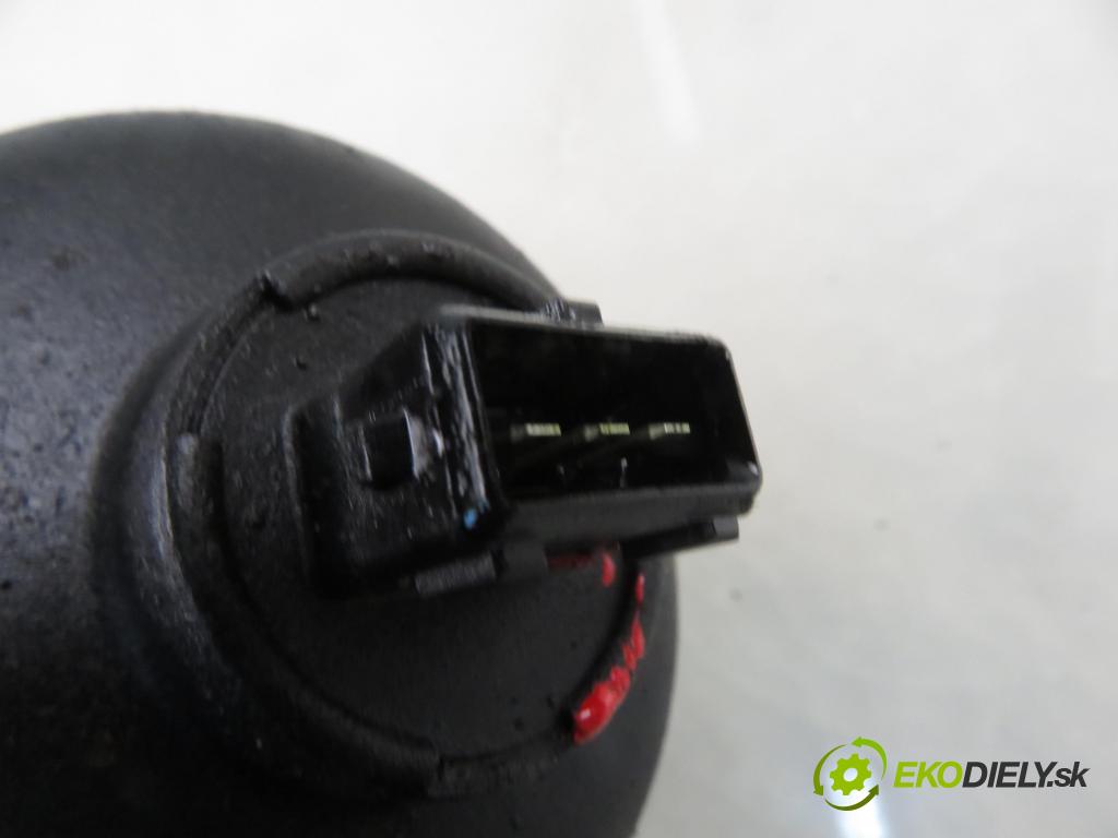 OPEL VECTRA C Kombi (Z02) KOMBI 2005 88,00 1.9 CDTI - Z 19 DT 1910,00 Obal filtra paliva 13122587 ; 675512020