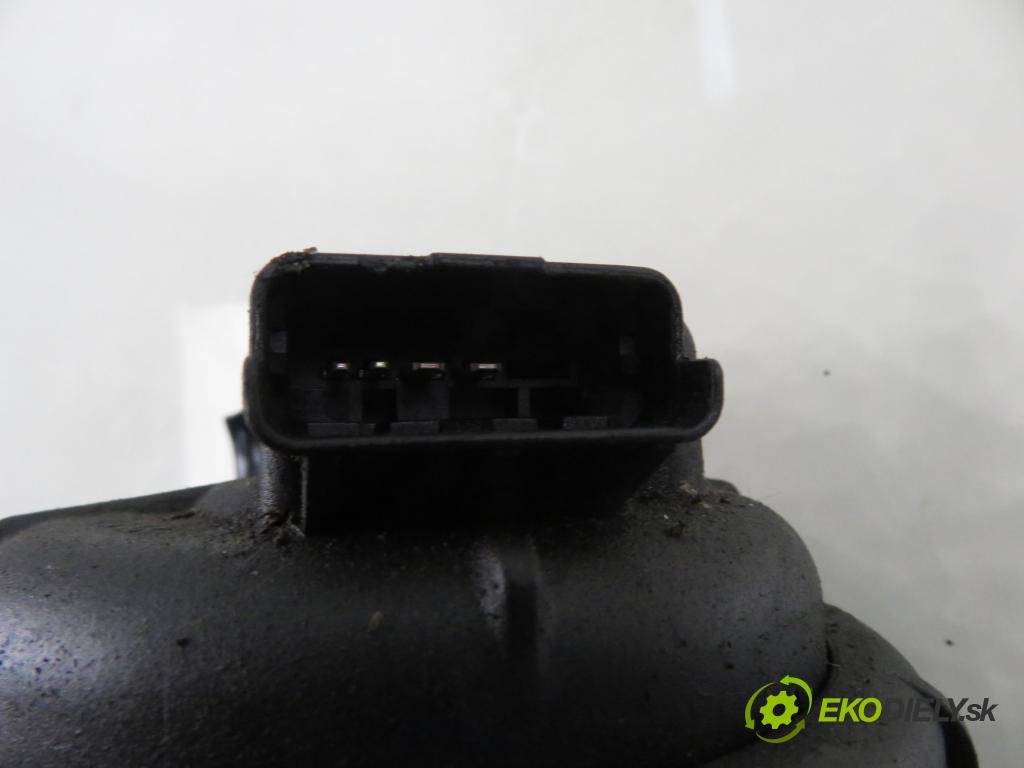 OPEL VECTRA C Kombi (Z02) KOMBI 2005 88,00 1.9 CDTI - Z 19 DT 1910,00 Obal filtra paliva 13122587 ; 675512020