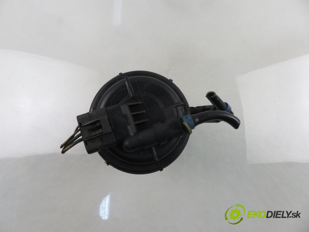OPEL ZAFIRA B (A05) MINIVAN 2005 88,00 1.9 CDTI 8V 120 - Z 19 DT 1910,00 Obal filtra paliva 13204107 ; 675515220