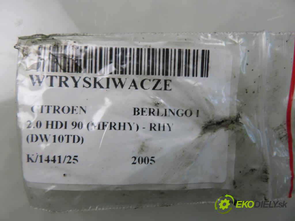CITROEN BERLINGO / BERLINGO FIRST nadwozie wielkoprzestrzenne (MPV) KOMBIVAN 2005 66,00 2.0 HDI 90 1997,00 vstrekovač 9652173780 (Vstrekovač paliva)