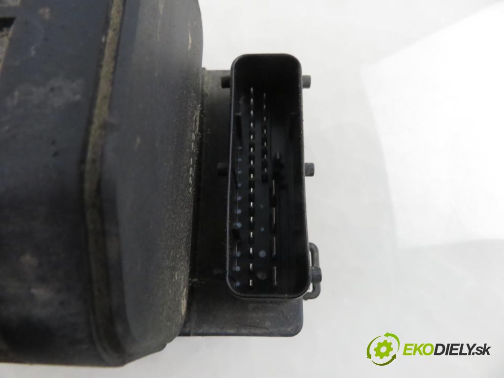 SMART FORTWO Coupe (450) HB 2004 30,00 0.8 CDI (450.300, 450.301, 450.302, 450.303, 450.3 799,00 Pumpa ABS 0273004530 (Pumpa ABS)