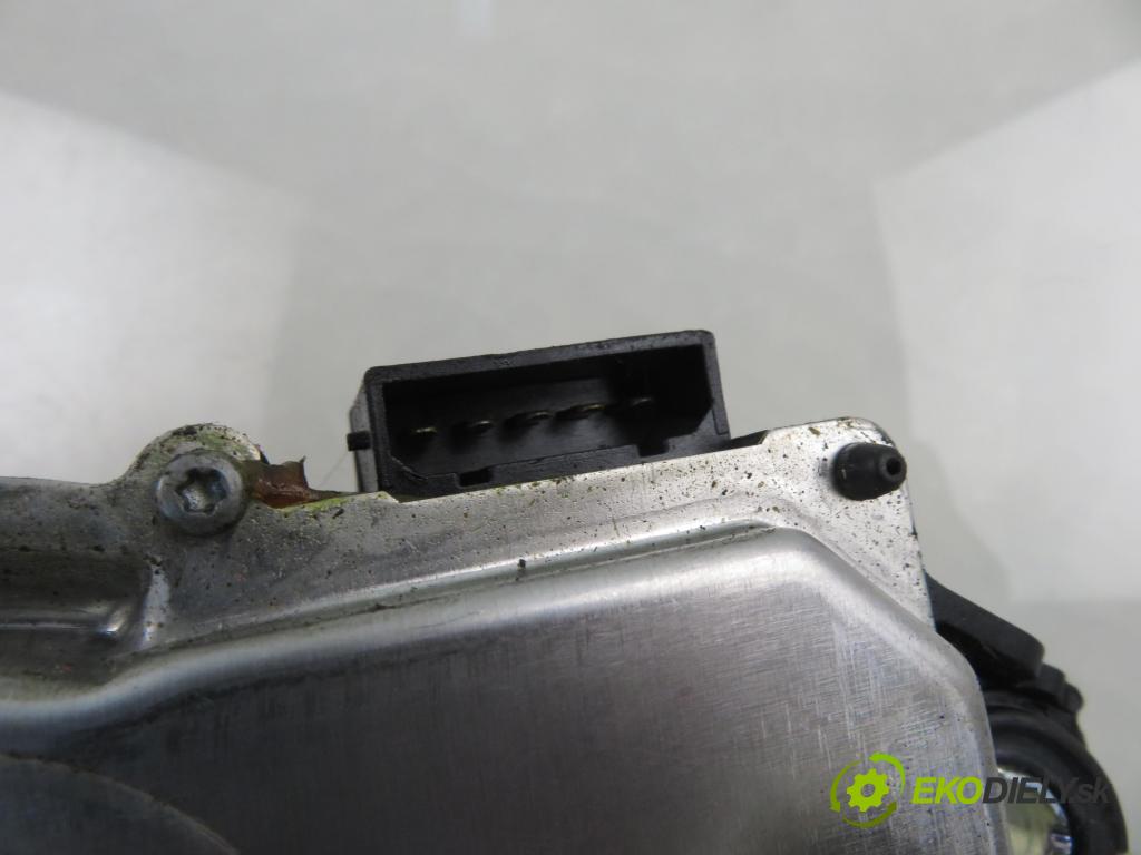 VW CADDY III Furgon (2KA, 2KH, 2CA, 2CH) FURGON 2007 77,00 1.9 TDI - BLS 1896,00 Motorček stierače zadné 2K0955712C