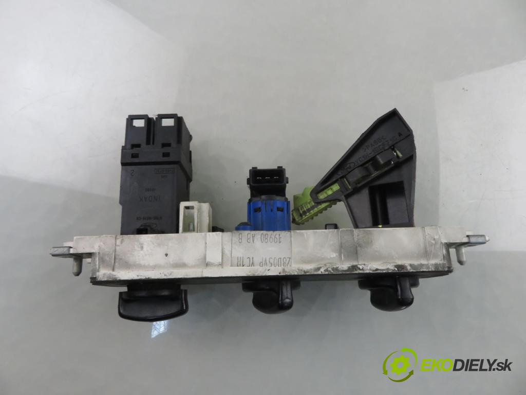 FORD TRANSIT Furgon (FA_ _) BUS 2005 63,00 2.0 DI 86 - F3FA 1998,00 Panel kúrenia KLIMATIZACE: YC1H18K391CD ; YC1H18D451A