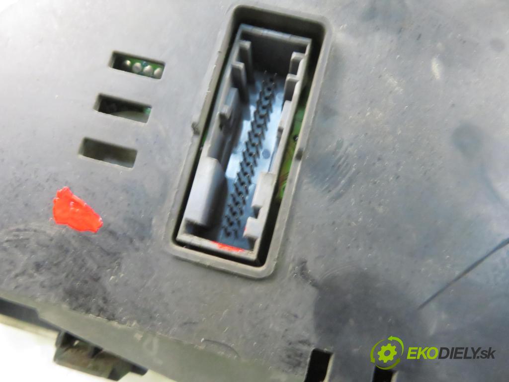 FORD TRANSIT Furgon (FA_ _) BUS 2005 63,00 2.0 DI 86 - F3FA 1998,00 prístrojovka elektrický 3C1T10849GD