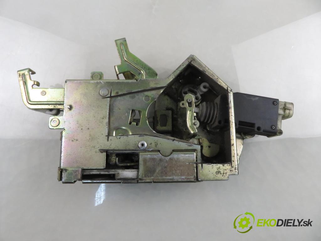 FORD TRANSIT Furgon (FA_ _) BUS 2005 63,00 2.0 DI 86 - F3FA 1998,00 zámok Dvere posúvne