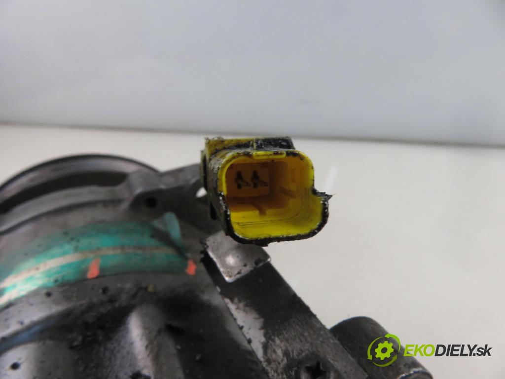 CITROEN XSARA (N1) LIFTBACK 2003 66,00 2.0 HDi 90 - RHY (DW10TD) 1997,00 KOMPRESOR: klimatizace SD7V16 (Kompresor klimatizace)