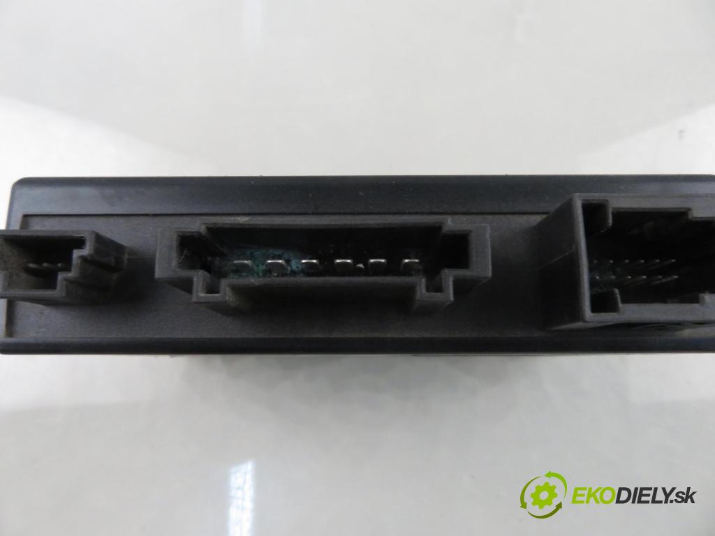 VW CADDY III Furgon (2KA, 2KH, 2CA, 2CH) FURGON 2007 77,00 1.9 TDI - BLS 1896,00 Riadiaca jednotka ťažného oka 8E0907383C