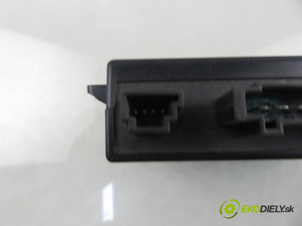 VW CADDY III Furgon (2KA, 2KH, 2CA, 2CH) FURGON 2007 77,00 1.9 TDI - BLS 1896,00 Riadiaca jednotka ťažného oka 8E0907383C