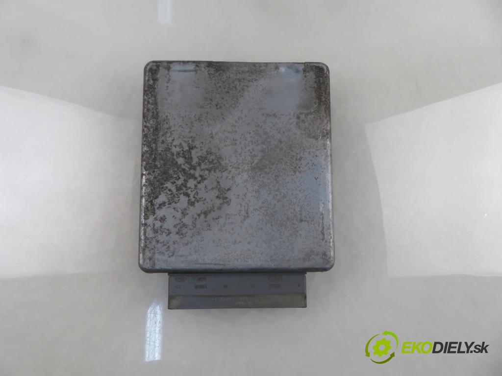 FORD TRANSIT Furgon (FA_ _) BUS 2005 63,00 2.0 DI 86 - F3FA 1998,00 řídící jednotka motora 3C1A12A650EE