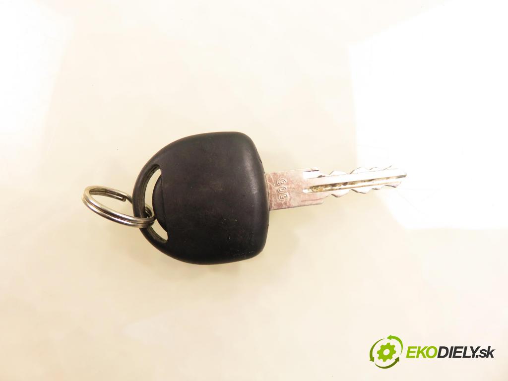 OPEL CORSA B (S93) HB 1999 44,00 1.4 i - X 14 SZ 1389,00 spinačka 26034041 ; 26034040 (Spínacia skrinka)