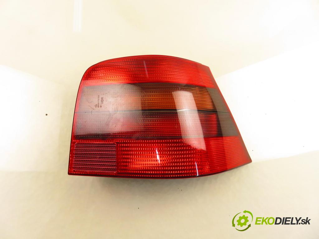VW GOLF IV (1J1) HB 2000 74,00 1.6 - AKL 1595,00 Svetlo pravé zadné 1J6945112T