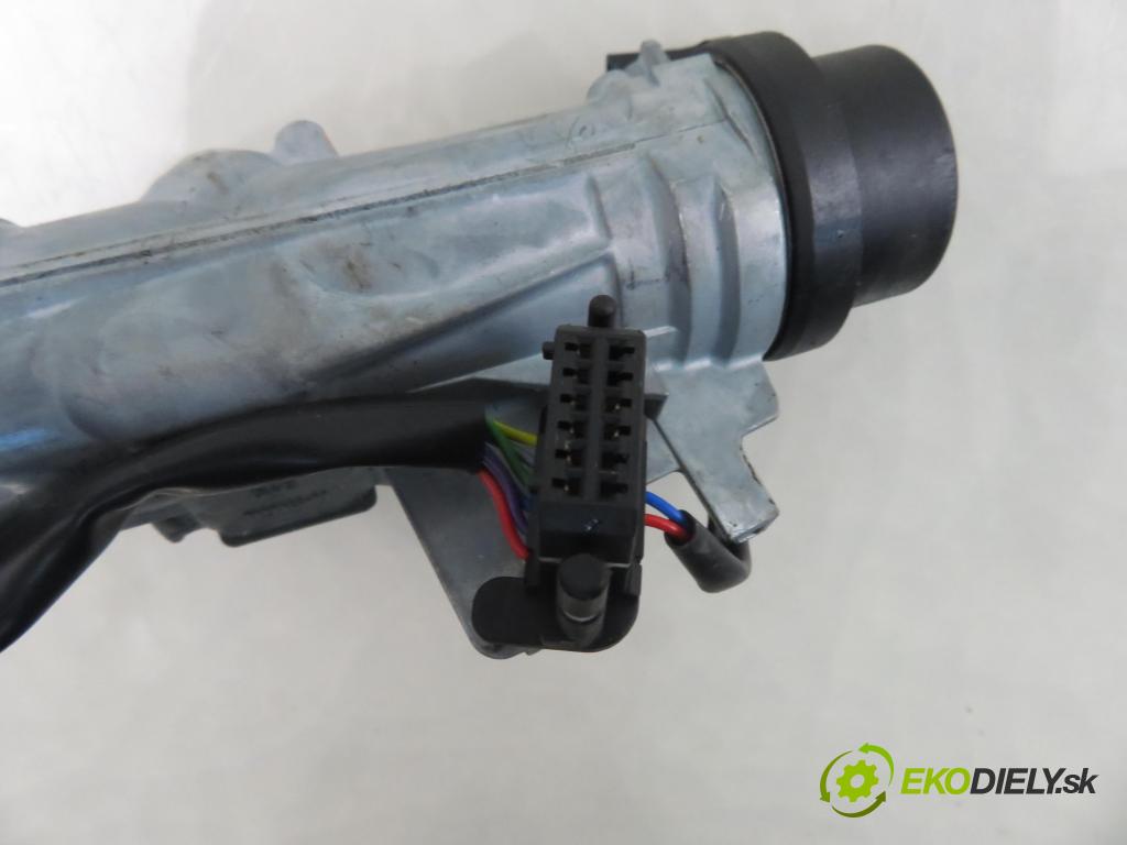 VW CADDY III Furgon (2KA, 2KH, 2CA, 2CH) FURGON 2007 77,00 1.9 TDI - BLS 1896,00 spinačka 1K0905851 (Spínacia skrinka)