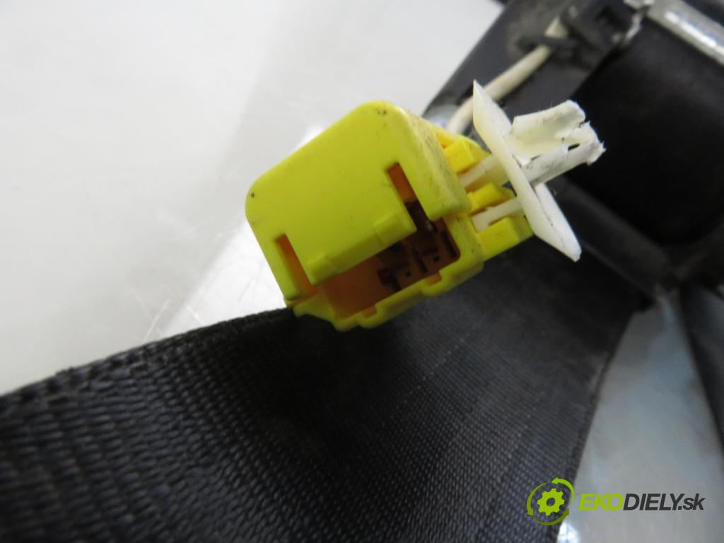 VW CADDY III Furgon (2KA, 2KH, 2CA, 2CH) FURGON 2007 77,00 1.9 TDI - BLS 1896,00 držák BEZPEČNOST PP 2K0857806B