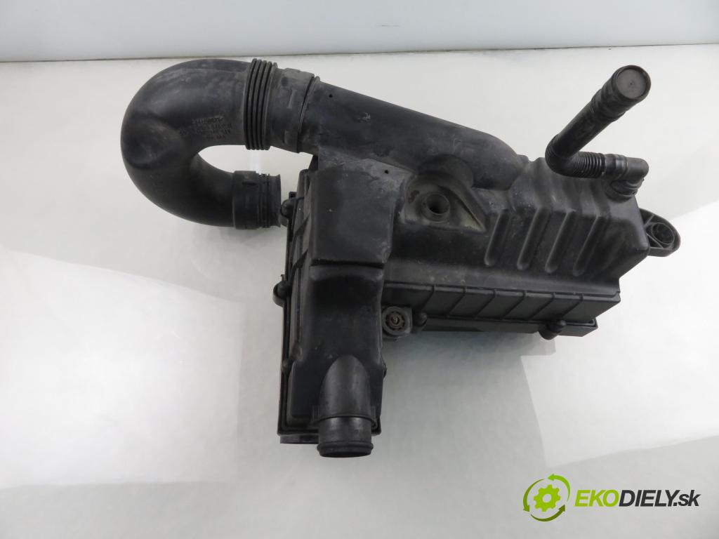 VW CADDY III Furgon (2KA, 2KH, 2CA, 2CH) FURGON 2007 77,00 1.9 TDI - BLS 1896,00 Obal filtra vzduchu 3C0129607BB ; 3C0129601BL (Obal vzduchového filtra)