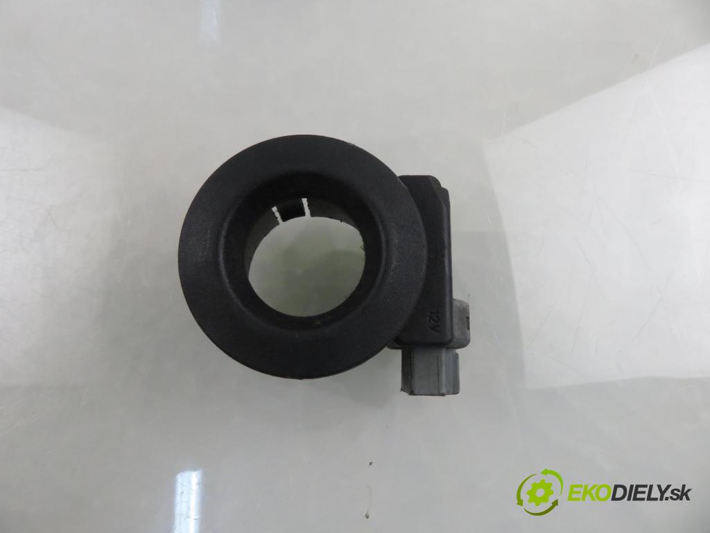 OPEL VIVARO A Skrzynia (X83) FURGON 2003 60,00 1.9 DI 80 - F9Q 762 1870,00 spinačka  (Spínacia skrinka)