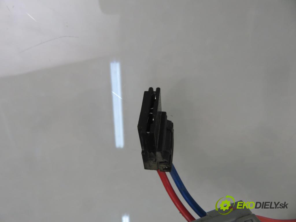 OPEL VIVARO A Skrzynia (X83) FURGON 2003 60,00 1.9 DI 80 - F9Q 762 1870,00 spinačka  (Spínacia skrinka)