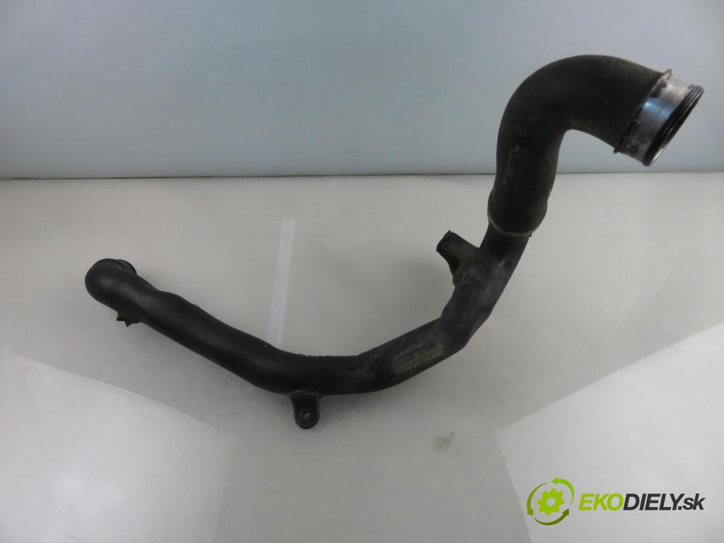 VW CADDY III Furgon (2KA, 2KH, 2CA, 2CH) FURGON 2007 77,00 1.9 TDI - BLS 1896,00 Rúra intercoolera turba 3C0145840H
