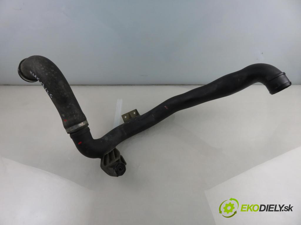 VW CADDY III Furgon (2KA, 2KH, 2CA, 2CH) FURGON 2007 77,00 1.9 TDI - BLS 1896,00 Rúra intercoolera turba 3C0145840H