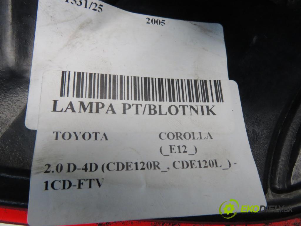 TOYOTA COROLLA (_E12_) HB 2005 85,00 2.0 D-4D 116 (CDE120R_, CDE120L_) - 1CD-FTV 1995,00 světlo pravé zadní