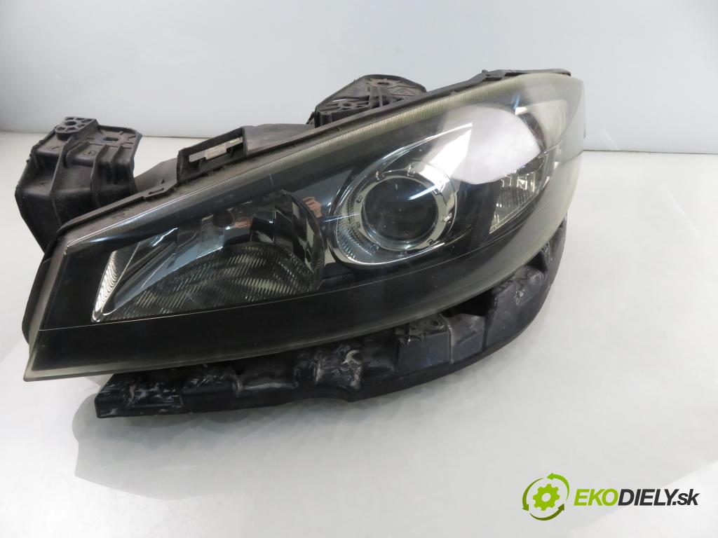 RENAULT LAGUNA II Grandtour (KG0/1_) KOMBI 2007 88,00 1.9 dCi 120 - F9Q 750 1870,00 Svetlo LP 8200555905