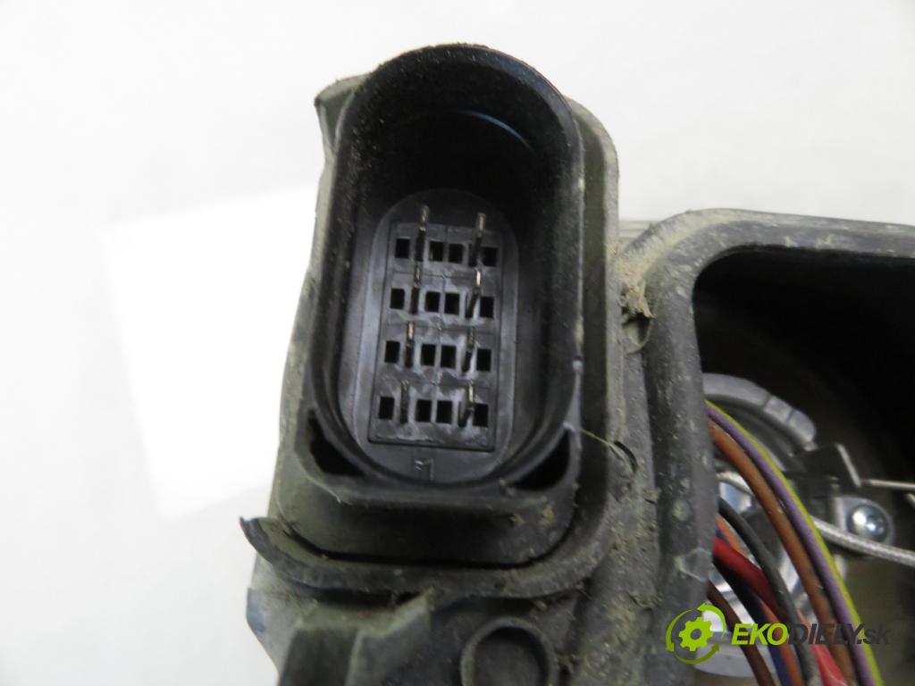 SEAT AROSA (6H) HB 2003 44,00 1.7 SDI - AKU 1716,00 Svetlo PP