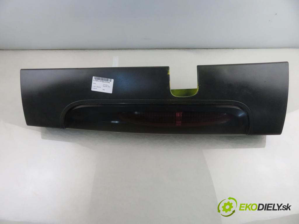 OPEL VIVARO A Skrzynia (X83) FURGON 2003 60,00 1.9 DI 80 - F9Q 762 1870,00 Svetlo pravé zadné