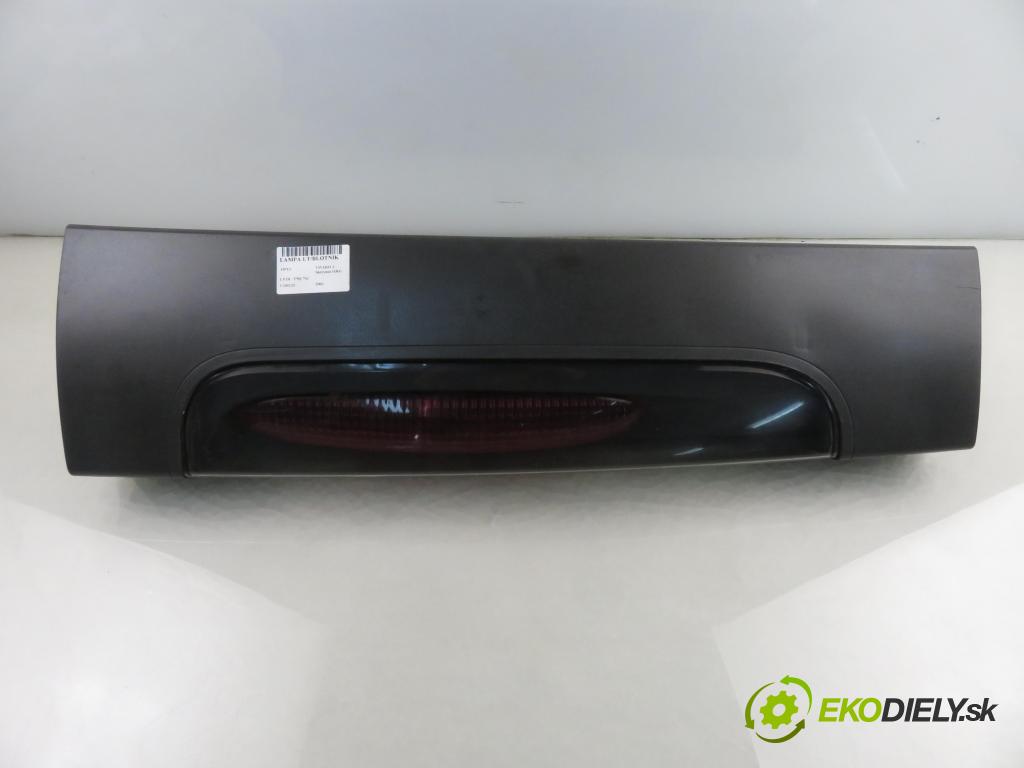 OPEL VIVARO A Skrzynia (X83) FURGON 2003 60,00 1.9 DI 80 - F9Q 762 1870,00 Svetlo ľavé zadné
