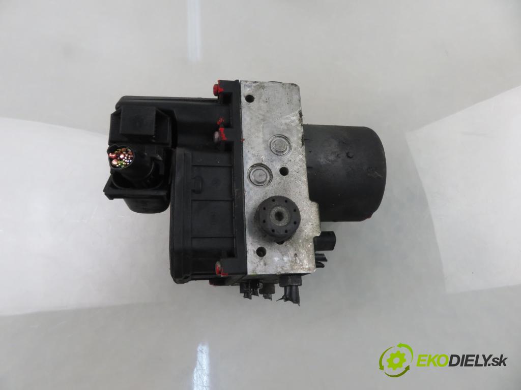 AUDI A4 (8E2, B6) SEDAN 2001 96,00 1.9 TDI PD 130 - AWX 1896,00 Pumpa ABS 0265950011 ; 0265225048 ; 8E0614517 (Pumpa ABS)