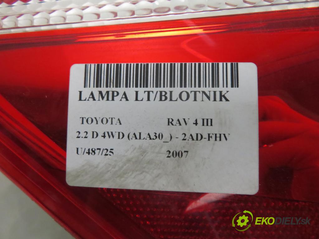 TOYOTA RAV 4 III (_A3_) SUV 2007 130,00 2.2 D 4WD 177 - 2AD-FHV 2231,00 světlo levé zadní 