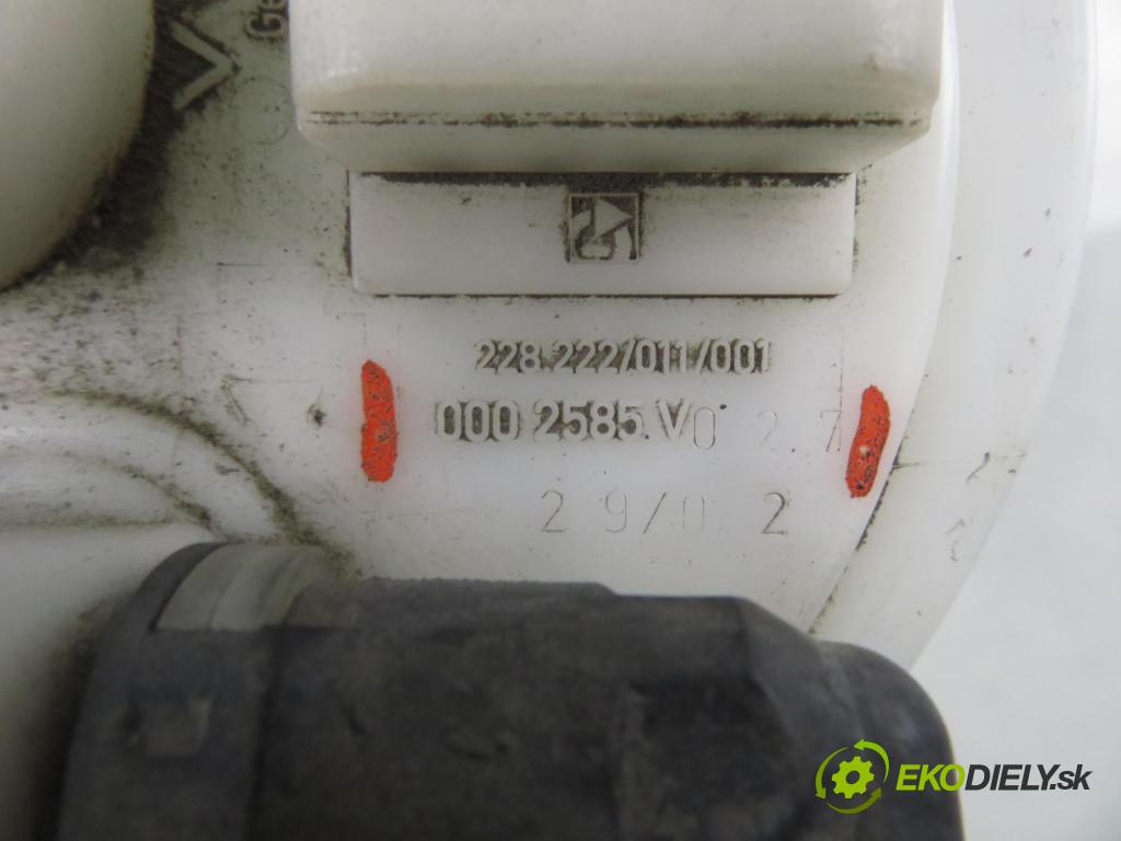 SMART FORTWO Coupe (450) HB 2004 30,00 0.8 CDI (450.300, 450.301, 450.302, 450.303, 450.3 799,00 Pumpa paliva 0002585V027