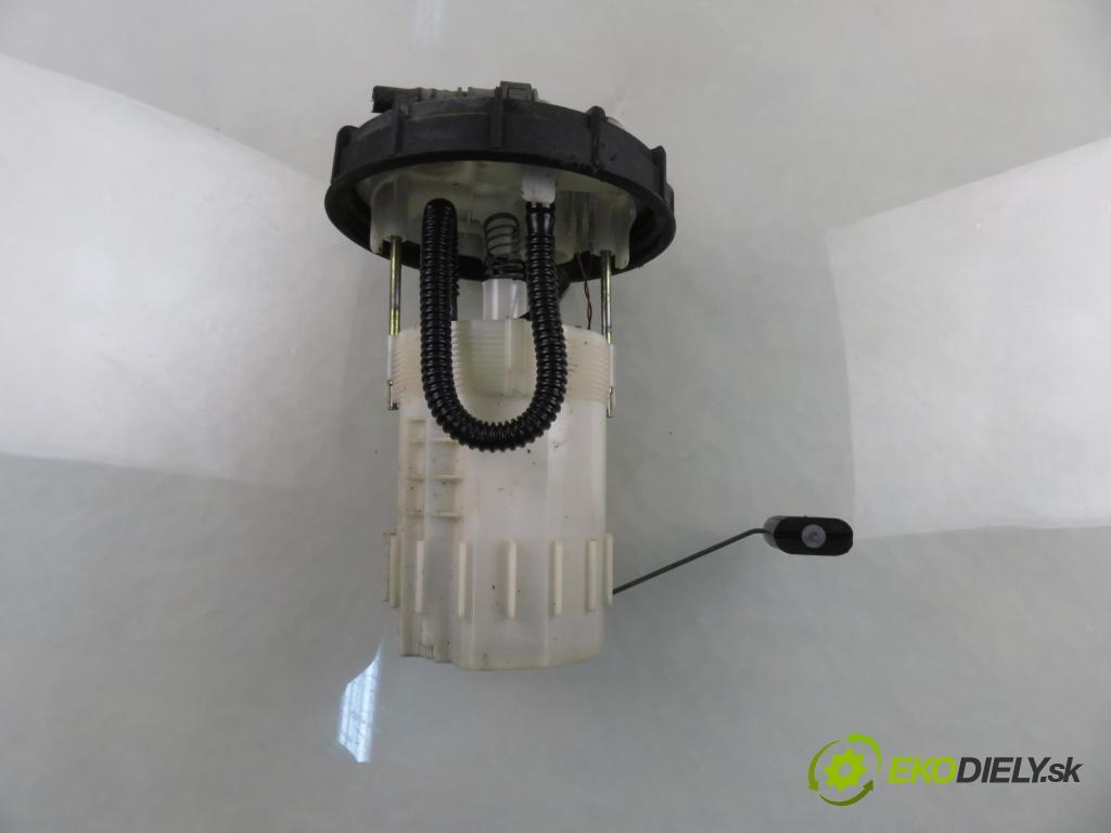 RENAULT TRAFIC II Autobus (JL) BUS 2005 74,00 1.9 dCI 100 (JL0C) - F9Q 760 1870,00 senzor hladiny paliva 8200052390