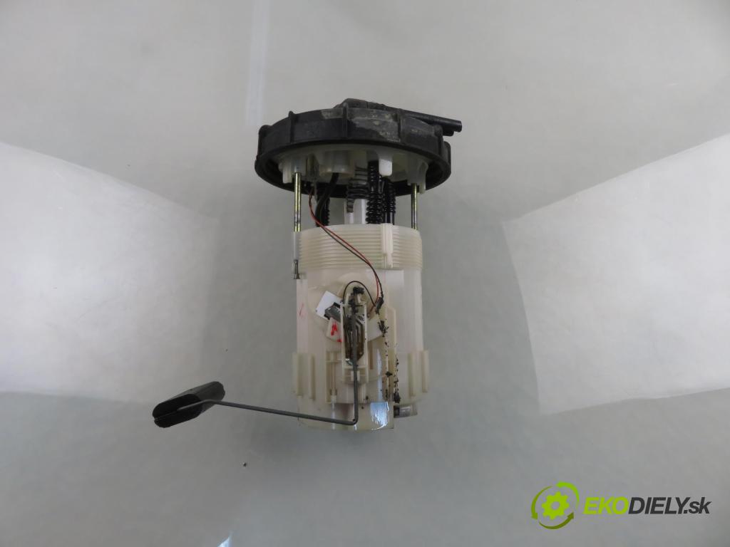 RENAULT TRAFIC II Autobus (JL) BUS 2005 74,00 1.9 dCI 100 (JL0C) - F9Q 760 1870,00 senzor hladiny paliva 8200052390