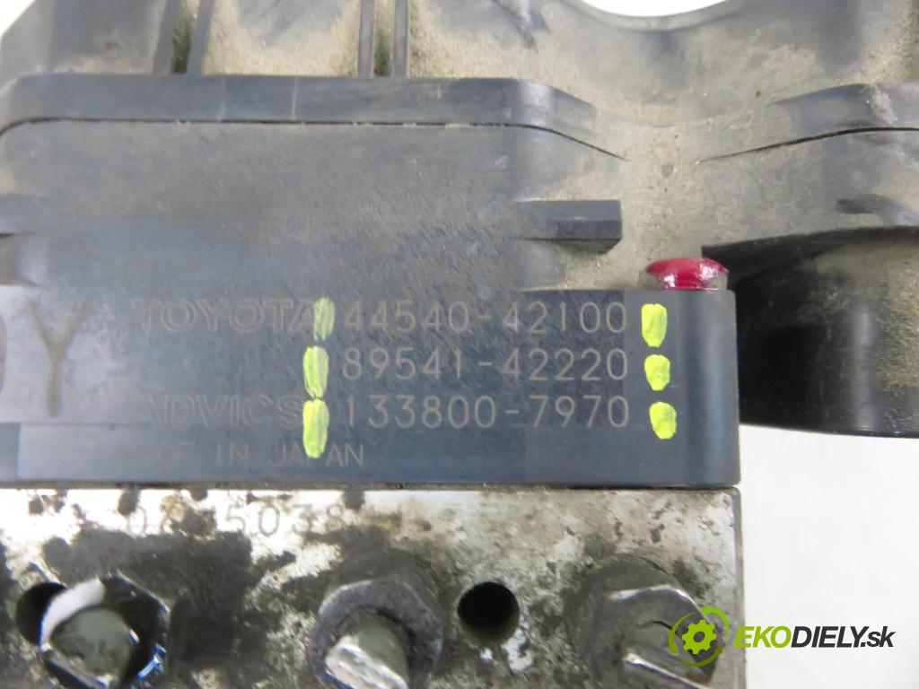 TOYOTA RAV 4 III (_A3_) SUV 2007 130,00 2.2 D 4WD 177 - 2AD-FHV 2231,00 Pumpa ABS 4454042100 ; 8954142220 ; 1338007970 (Pumpa ABS)