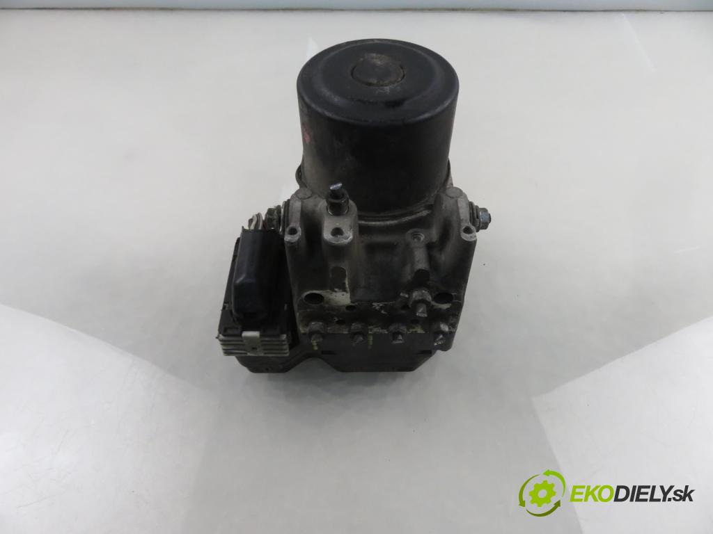 TOYOTA RAV 4 III (_A3_) SUV 2007 130,00 2.2 D 4WD 177 - 2AD-FHV 2231,00 Pumpa ABS 4454042100 ; 8954142220 ; 1338007970 (Pumpa ABS)