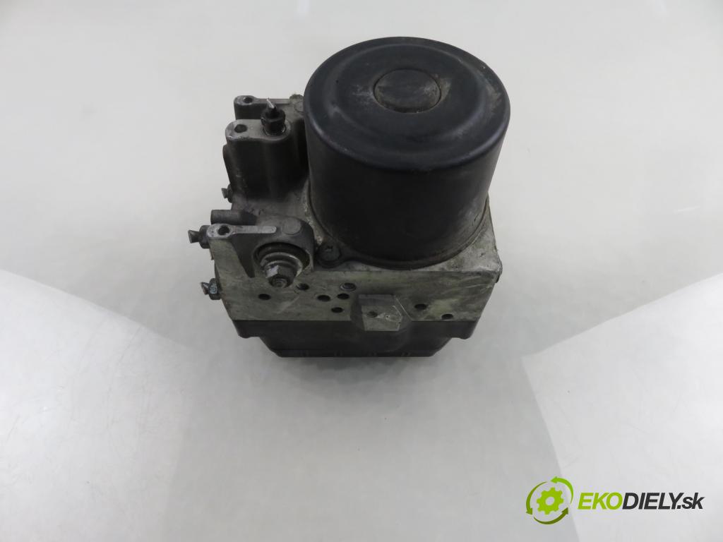 TOYOTA RAV 4 III (_A3_) SUV 2007 130,00 2.2 D 4WD 177 - 2AD-FHV 2231,00 Pumpa ABS 4454042100 ; 8954142220 ; 1338007970 (Pumpa ABS)