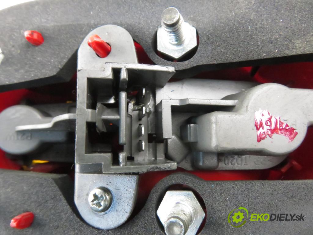ALFA ROMEO 147 (937_) HB 2006 88,00 1.9 JTDM 8V (937.AXD1A, 937.AXU1A, 937.BXU1A) - 93 1910,00 Svetlo ľavé zadné 46556349