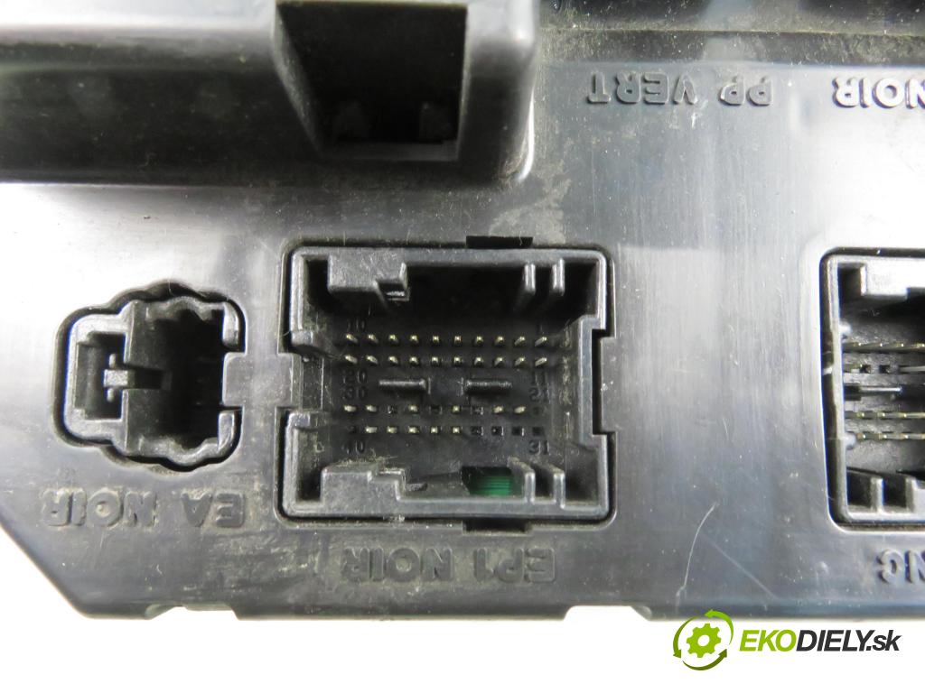PEUGEOT 307 (3A/C) HB 2004 80,00 1.6 HDi 110 1560,00 MODUL BSI 9651197580 ; 9651196880