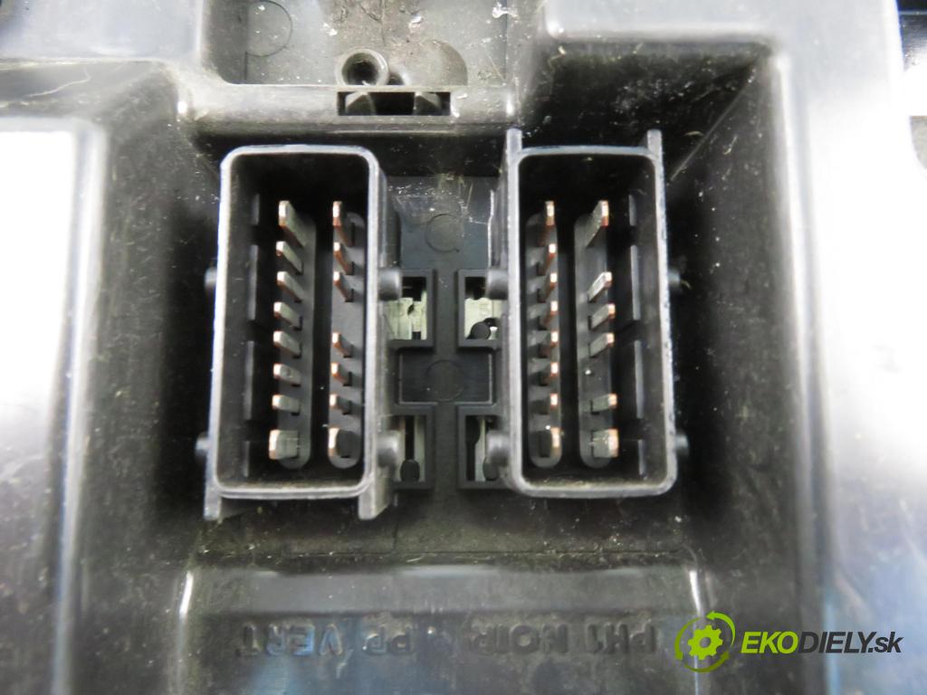 PEUGEOT 307 (3A/C) HB 2004 80,00 1.6 HDi 110 1560,00 MODUL BSI 9651197580 ; 9651196880